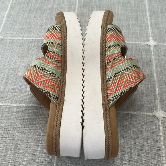 Clarks Multicolor Buckle Sandals - Picture 7 of 9